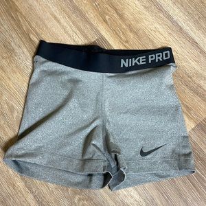 Women’s nike pro athletic shorts